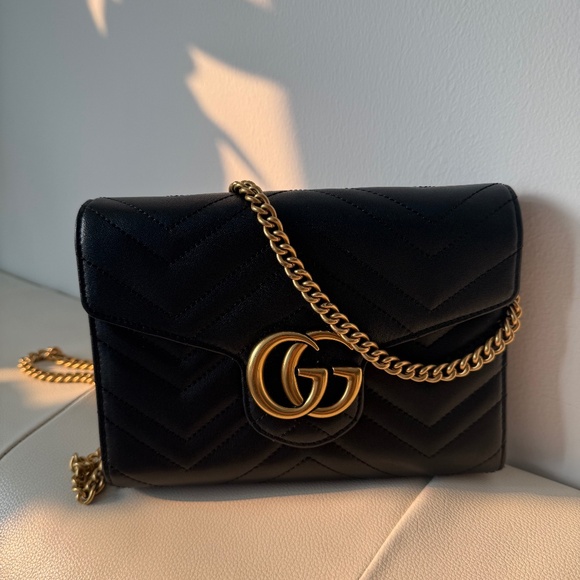 Gucci GG Marmont Quilted Leather Shoulder Bag - Picture 3 of 7